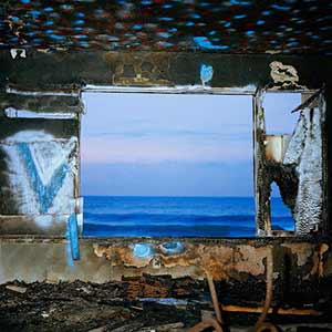 The album art for Deerhunter's Fading Frontier